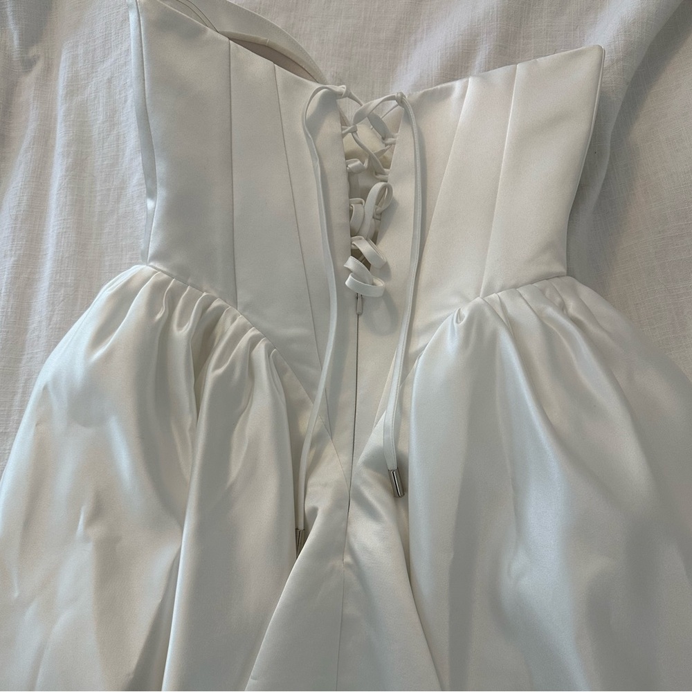 Rosie Etienne Strapless White Dress - Picture 5 of 7